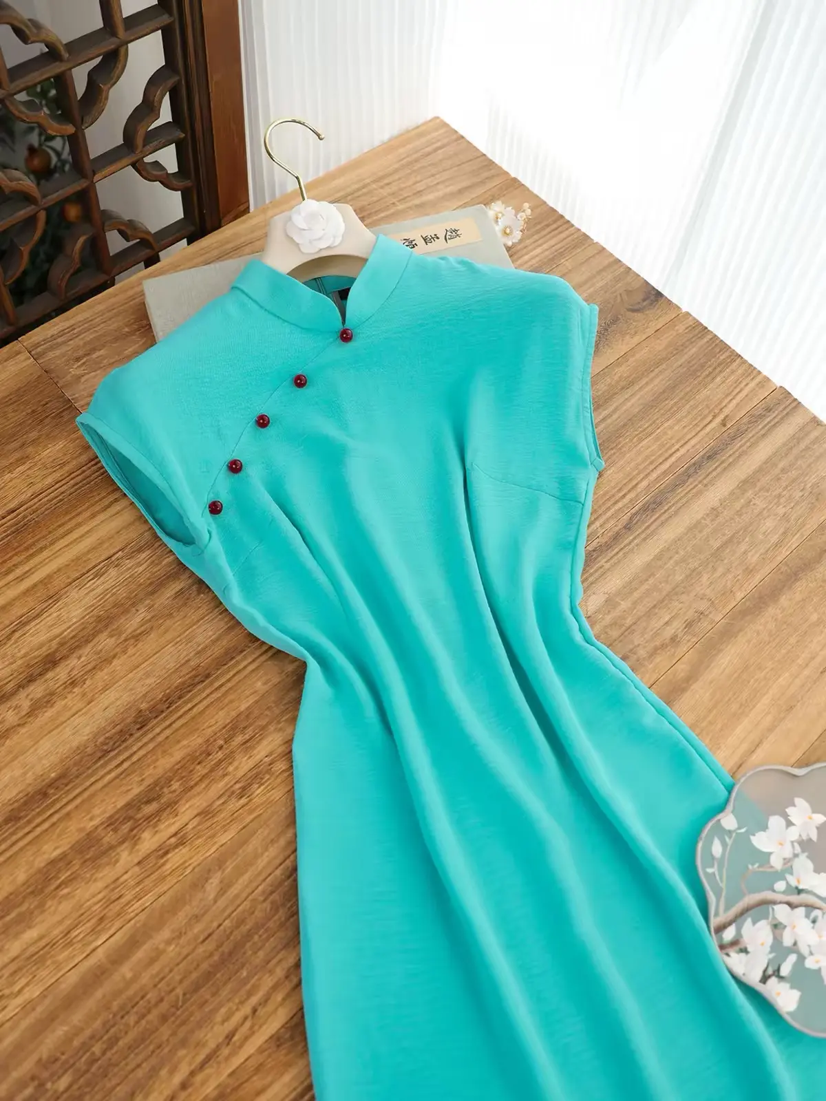 Vintage Teal Sleeveless Qipao Dress Mandarin Collar Red Buttons Chinese Style Elegant Bodycon Dress Casual FormalTurquoise Stand Collar Cheongsam Dress Women Sleeveless Chinese Traditional Qipao Elegant Slim Midi Dress Daily Party Wear