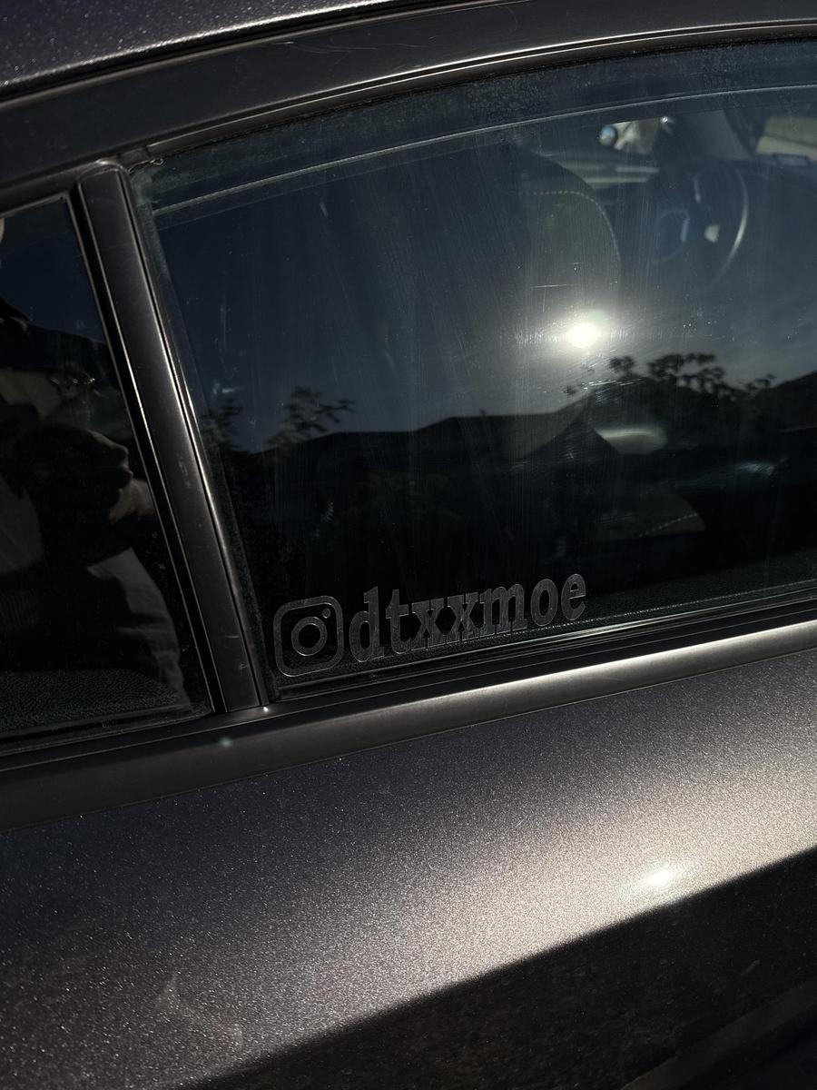 Item: Mirror Chrome, Instagram, 1.5x7in