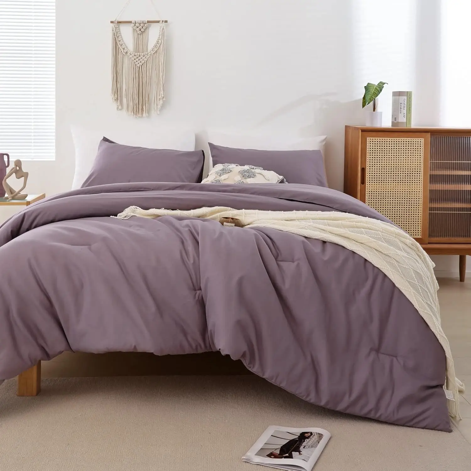 Dusty Purple Queen Comforter Set - 3pcs Polyester Bedding (1 Bohemian Comforter, 2 Pillowcases) Breathable, Durable All-Seasons Lightweight Bedspread
