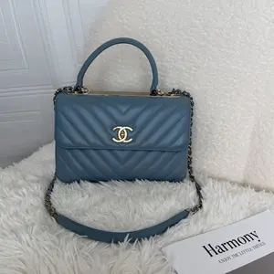 Pre-owned CHANEL Trendy CC Chevron Flap Steel Blue 2018 25460437 16
