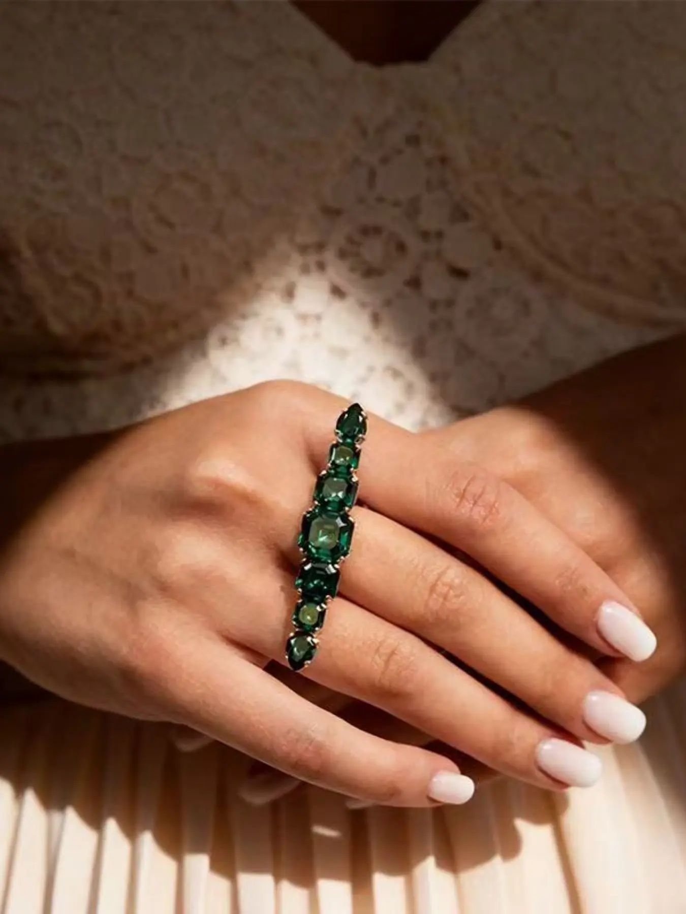 Emerald Ring Set, Vintage High-End Style, Perfect for Any Occasion, Elegant Jewelry Gift, Trendy Accessory