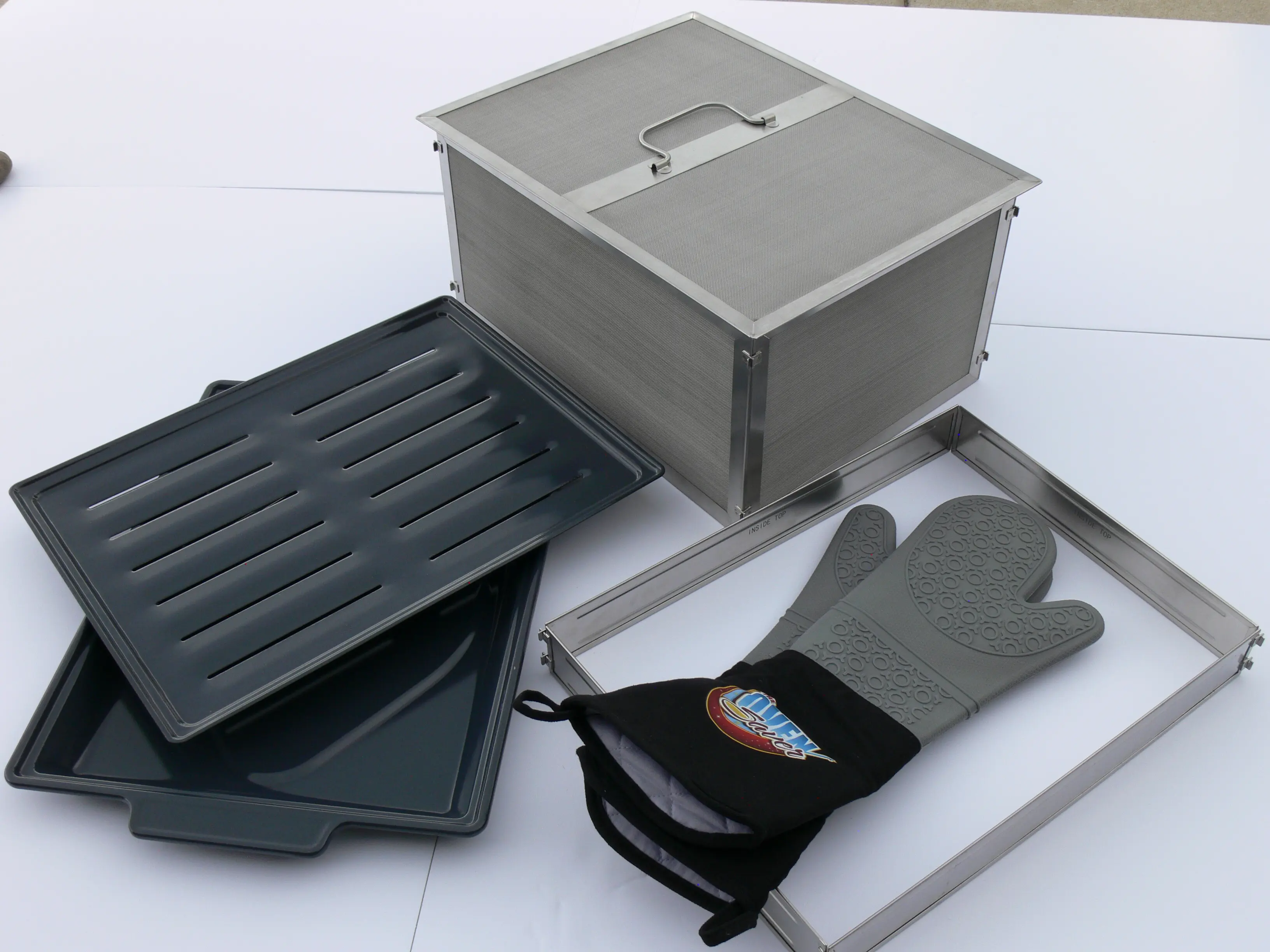 The Oven Saver - Grease and splatter protection system