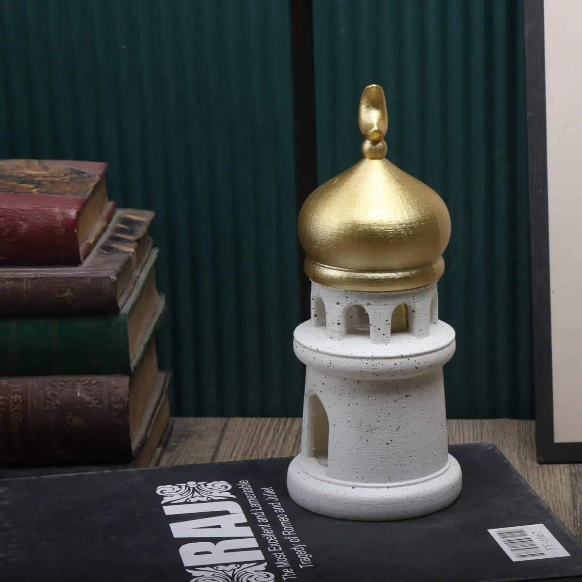 Middle Eastern Tower Figurine for Indoor Decoration, Religious Home Decor, Perfect for Muslim Festival Celebrations, Elegant Home Decor Piece, Islamic Home Decor