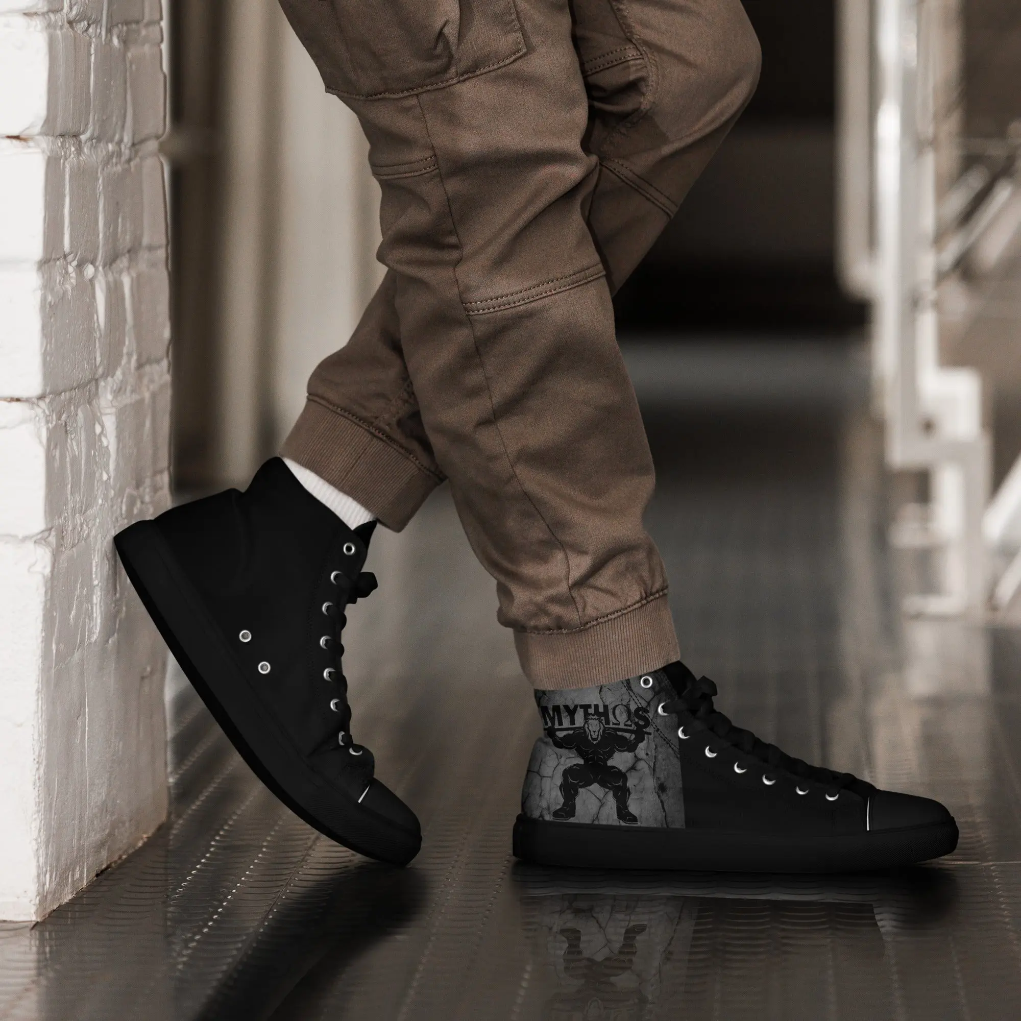 Men\'s Black Canvas High-Top Sneakers The 1993 Center High-Top Wide Width Black Canvas Sneakers  main image 2