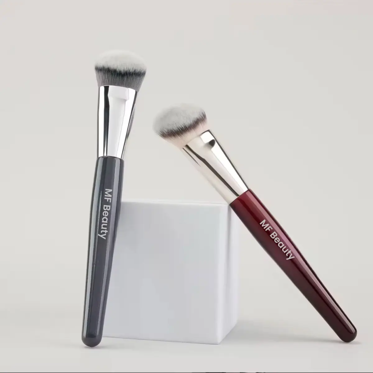 MAR'F BEAUTY Versatile Foundation Brush, High-Quality Vegan Makeup Brush for a Flawless Finish with Concealer and Blush, Makeup Brushes