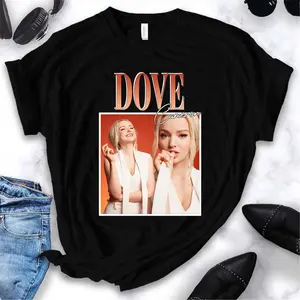 Dove Cameron Classic T-Shirt