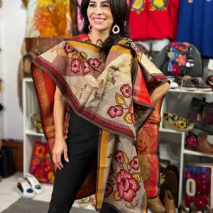 Ponchos de $49 - Artisanal Handcrafted Mexican Poncho Gabán One Size Fits All Versatile for Casual & Formal Wear Unique Designs All Seasons Wear