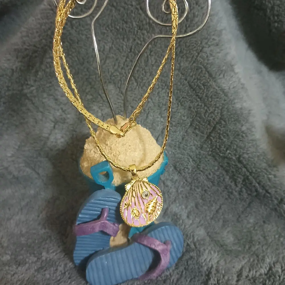 14kt Gold Plated Shell Pendant Necklace, Xuping Jewelry, 20in Elegant Design