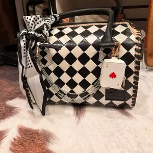 Dressed Country Side Co checkered Speedy