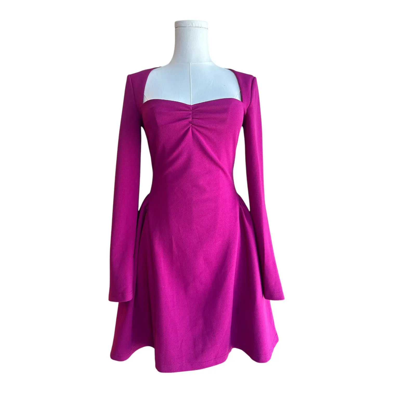 VDC9 Fuchsia pink sweetheart dress with long sleeves size small
