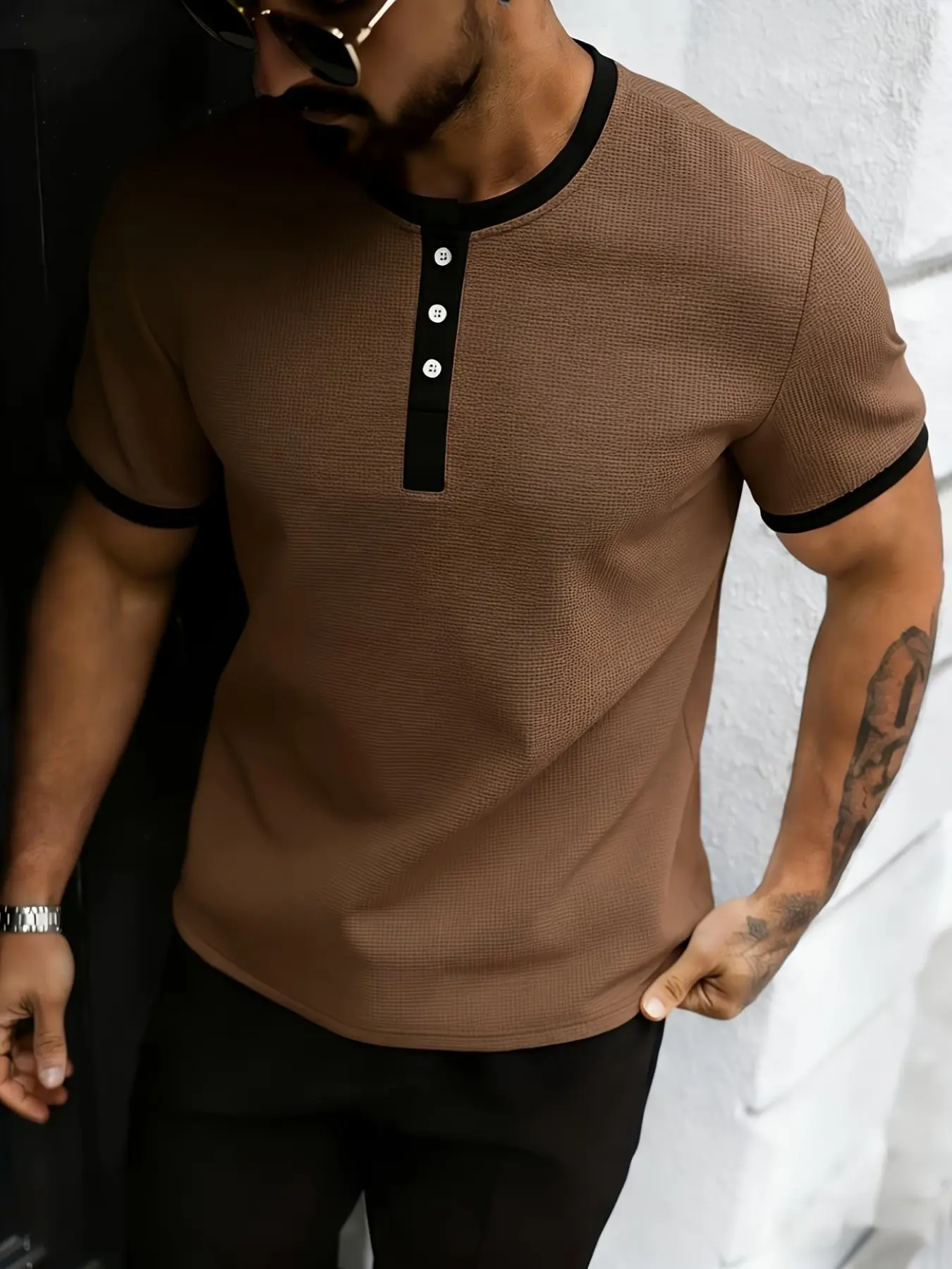 Men's Waffle Henley Collar Colorblock T-Shirt, Soft Texture, Slim Fit, Ideal for Fitness, Commute, Travel, Daily Wear