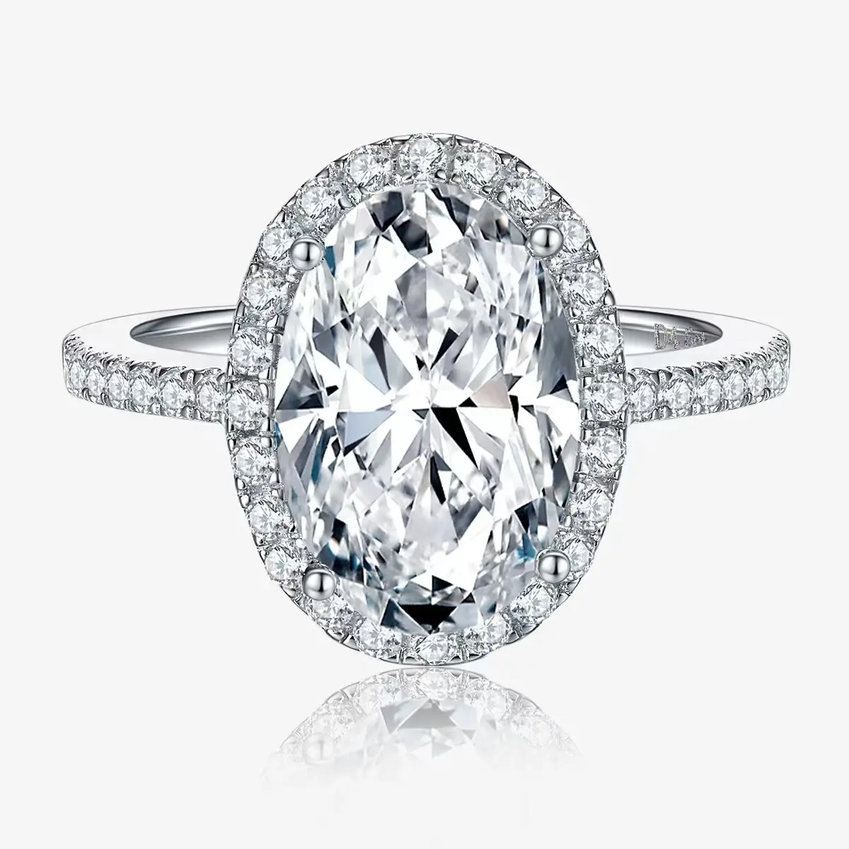 4 Carat Ooval Charming and Elegant Ring Popular Woman Jewelsring 4 Carat Ooval Charming and Elegant Ring Popular Woman Jewelsring