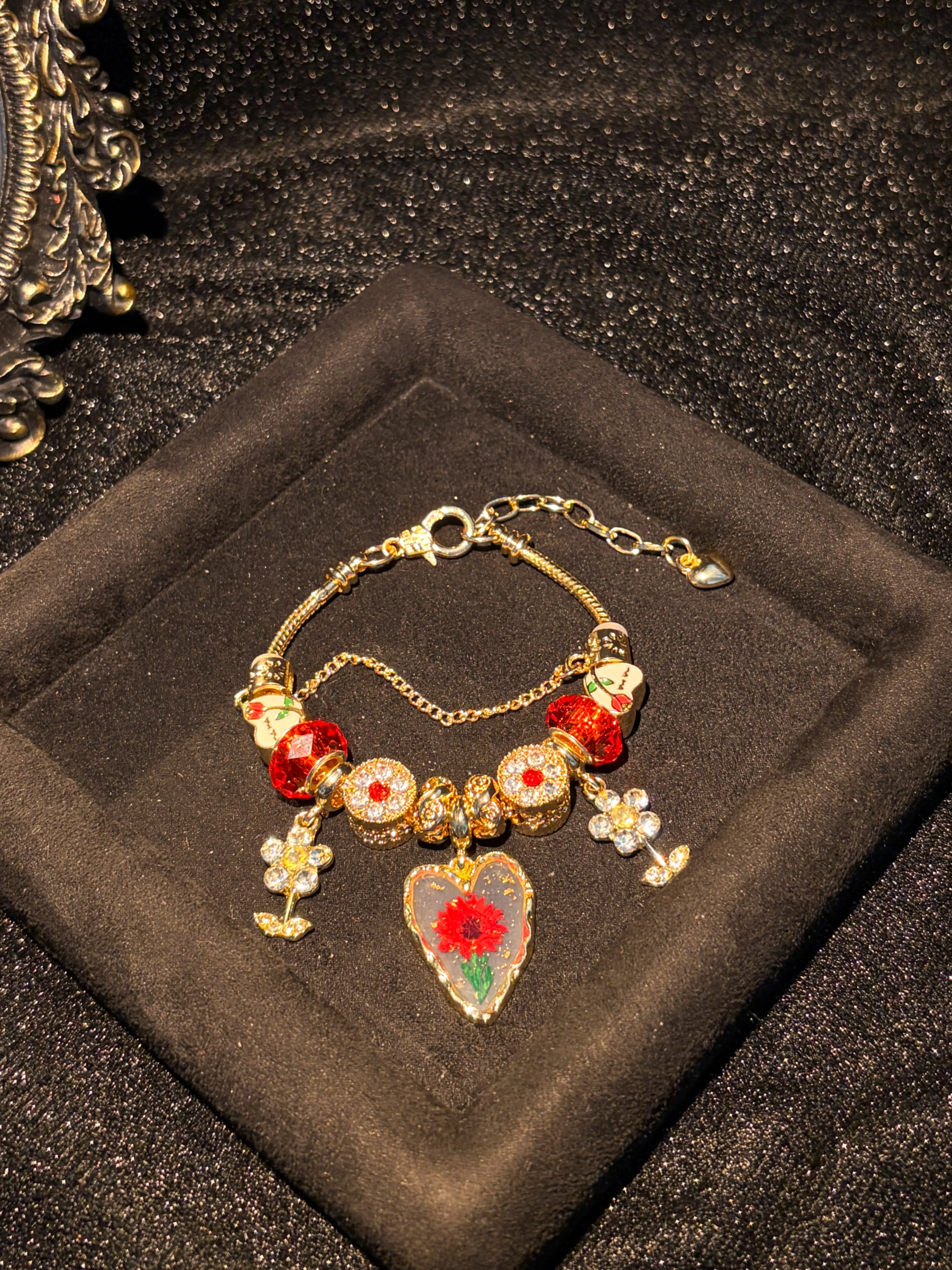 Women's Gold-Tone Dried Flower Heart Charm Bracelet, Red Crystal Floral Dangle Beaded Snake Chain, Romantic Costume Jewelry Gift