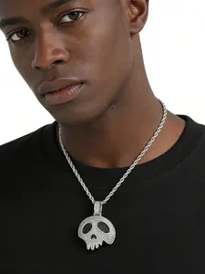 European and American Hip Hop Skull Pendant Necklace, Zircon Skull Charm, Trendy Dark Style Jewelry, Unique Fashion Accessory