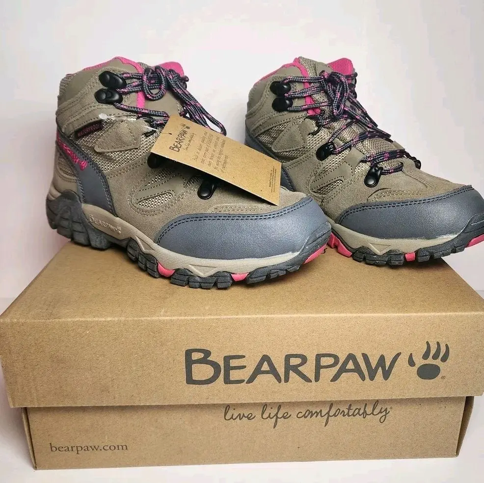 Bearpaw Women Hiking Boots Sz. 5