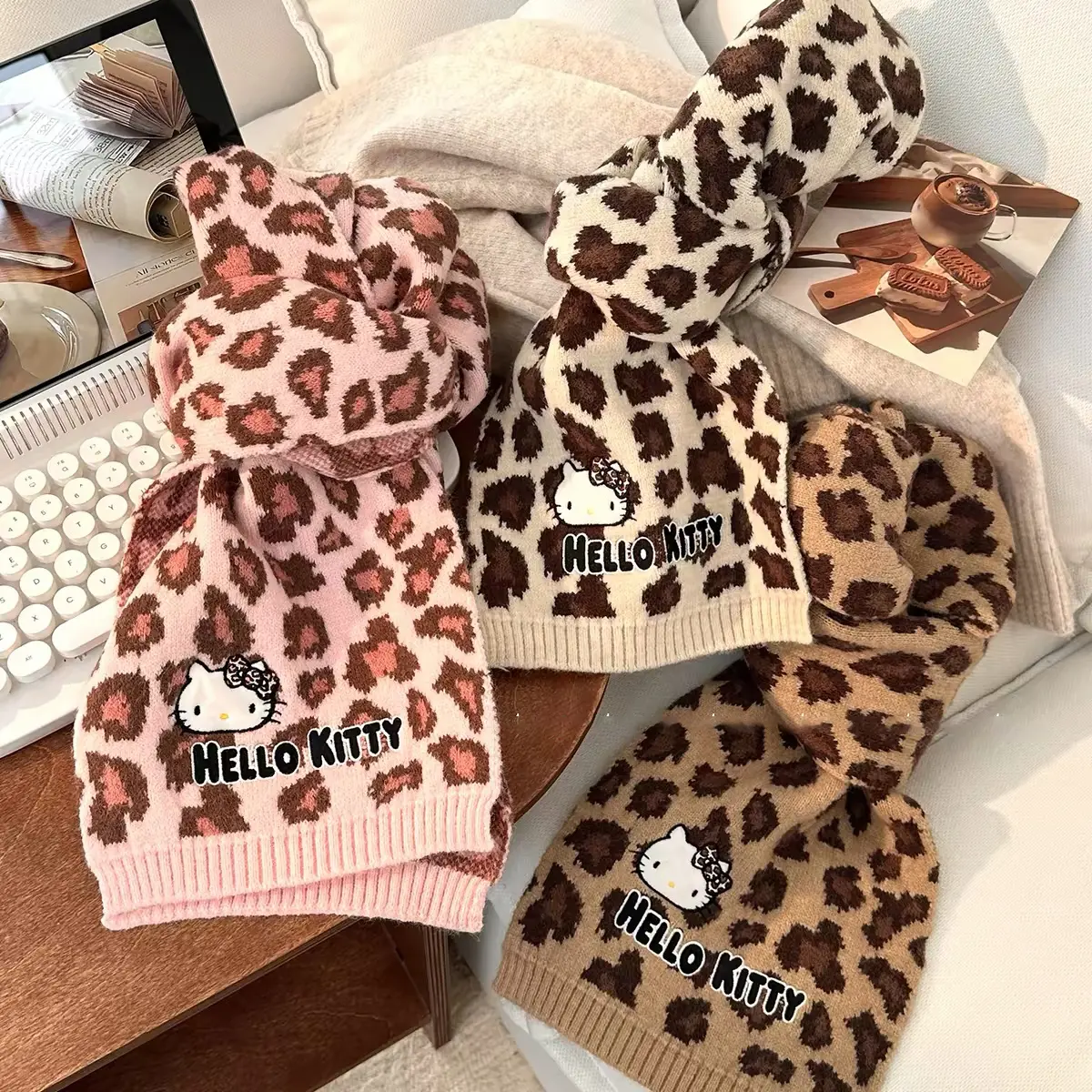 Sanrio Hello Kitty Brown Leopard Knitted Hat for Autumn and Winter Warmth, Maillard Retro Cute and Cold Resistant