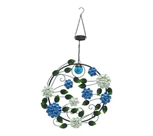 Temp-tations Indoor/Outdoor Solar Metal Wreath