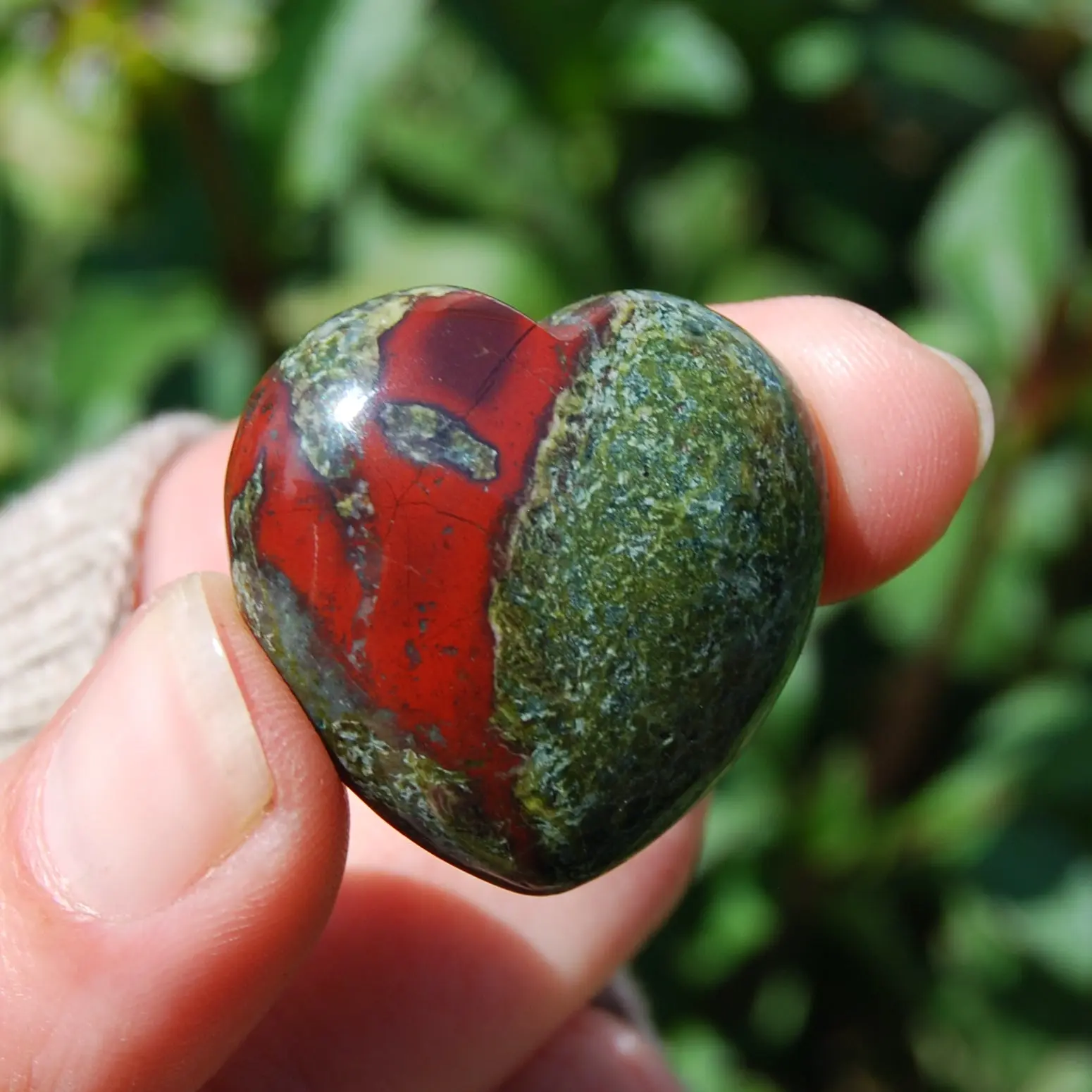 ONE 1.25" Dragon's Bloodstone Crystal Heart Shaped Palm Stone