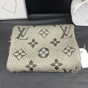 Pre-owned Louis Vuitton R17249 Alloy/jade/diamond/gemstone, etc Costume Jewellery & Accessories C10144847881 1116 T1 Chloe