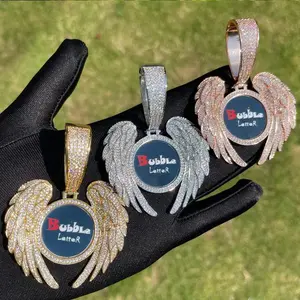 Hip-Hop Inspired Angel Wings Memory Locket Necklace, Round DIY Custom Photo Pendant, Retro Couple Artificial Gemstone Jewelry Gift