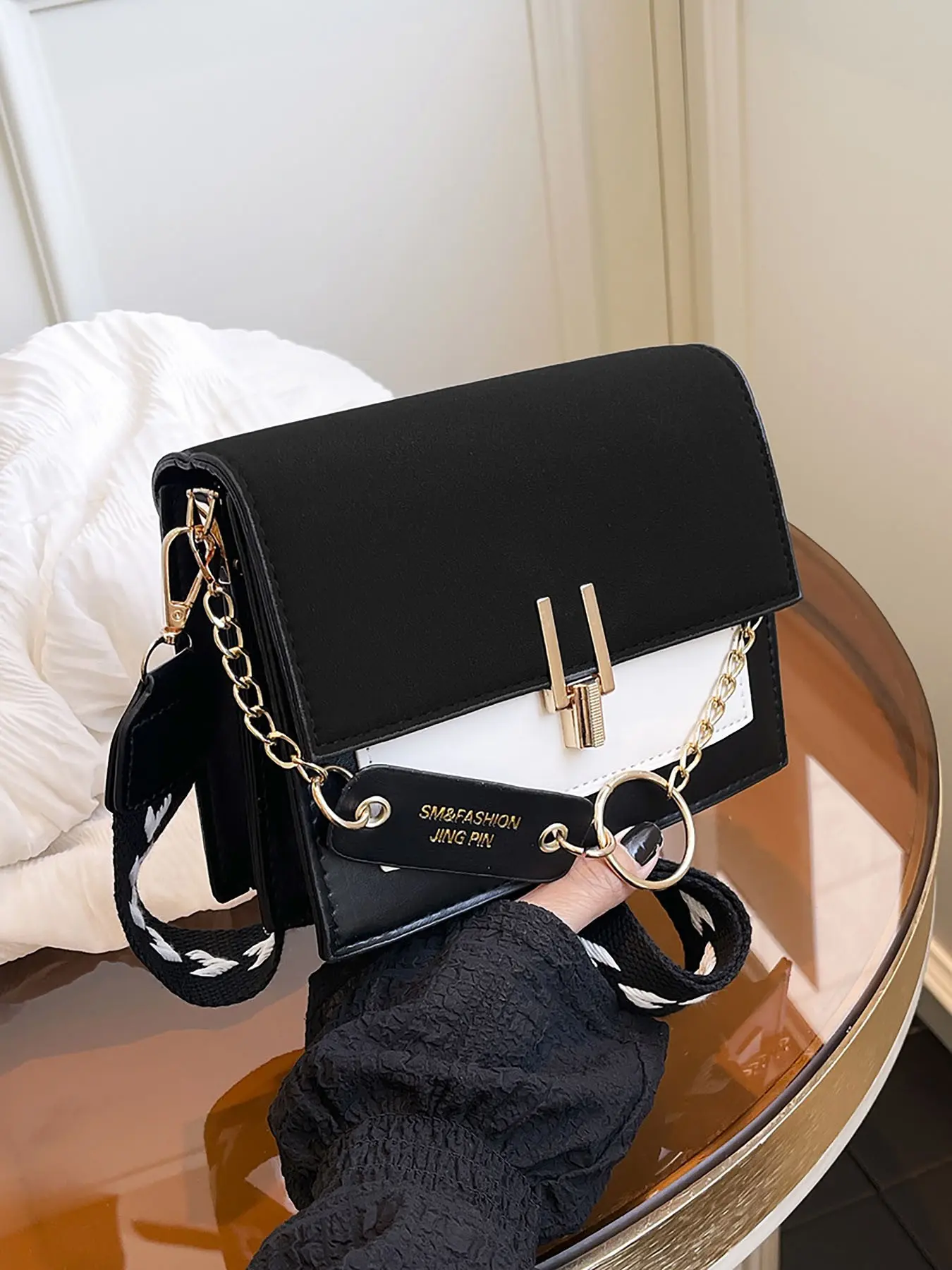 Fashion Multifunctional Crossbody Bag, Wide Strap Small Square Bag, Matte Colorblock Korean Style Chain Decoration Flip Cover Bag, Colorblock Pattern Bag, Fashionable Patterned Bag