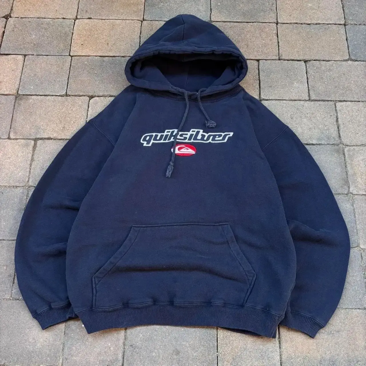 90s 2000s Vintage Quiksilver Y2K Surf Hoodie, Size Large, Perfect Condition, Looks New, Casual Graphic Streetwear Pullover, USA-Made & Printed Apparel	