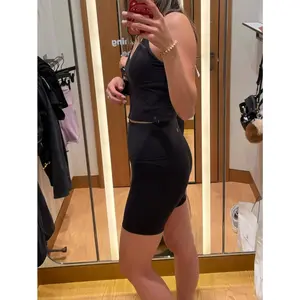 LULU Women's High-Waisted Capri Leggings: Lightweight, quick-drying summer yoga capris