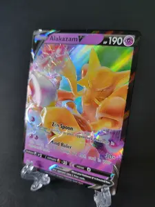 3D Alakazam V SWSH083 – Epoxy Embellished 3D Pokémon Art Card