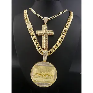 1 Piece 14K Gold Plated Hip Hop Punk Style Round Last Supper Medallion Cross Design Pendant, Fashion Cross Pendant, Goldstone Necklace With Chain