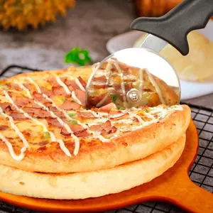 Premium Pizza Cutter, Multi-Purpose Stainless Steel Pizza Cutter Wheel with Non-Slip Soft Touch Handle, Perfect for Cutting Pizza, Dough and Pastry, Dishwasher Safe pizza cutter