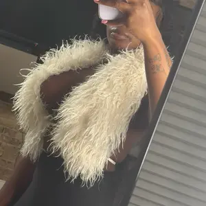 Cropped Fur Vest - Stylish and Cozy Winter Essential for Women