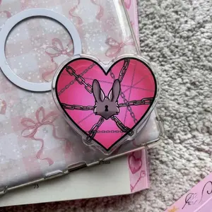 Chained Bunny Heart MagSafe Phone Grip, Grunge Bunny Griptok, Gothic Pink Heart Phone Stand, Alt Aesthetic Bunny Accessory, Lock & Chain Heart Gift