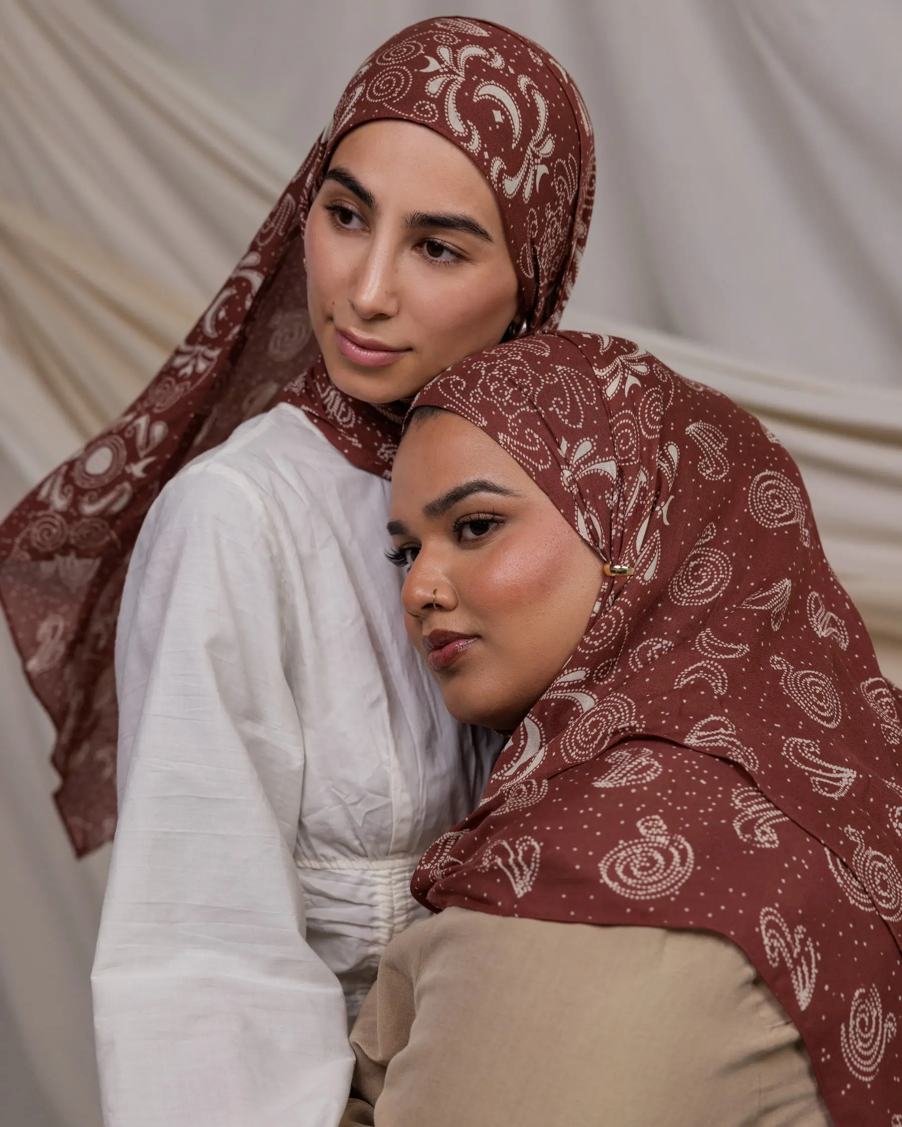 VELA Women's Modal Square Hijab - Modesty-Focused, Earthy Tones, Floral Rustic Paisley Print, Cultural Heritage, Hand Wash Only, Ideal for Ramadan Gatherings