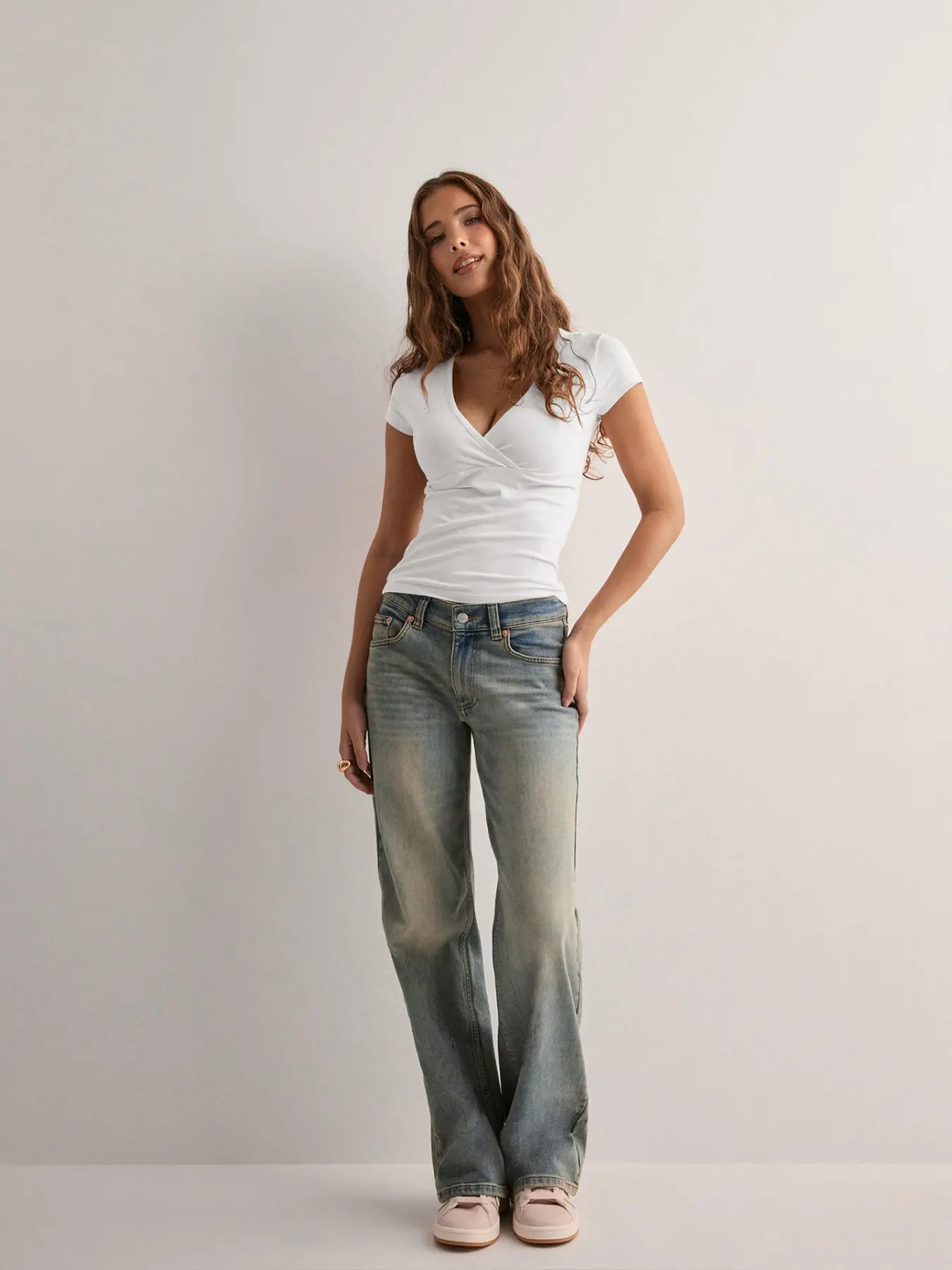 Deep V Neck Plain Solid Basic Waist Cinching Slimming Fit Fashion T-Shirt, Spring Summer Top, Stylish Casual Wear, Women's Clothing, Casual Comfy Tee