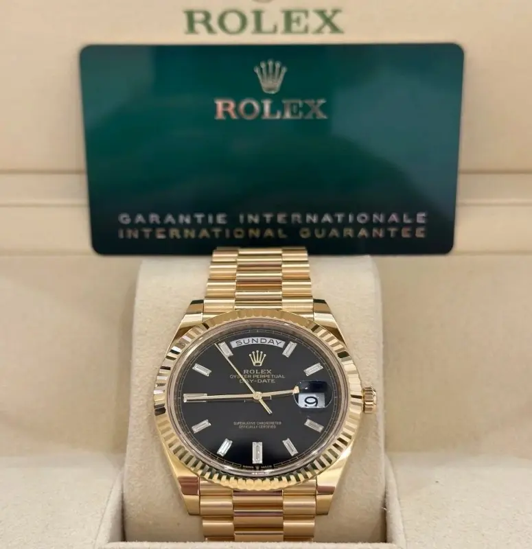 ‮ XELOR  ‬Oyster Perpetual Day‑Date 40mm Fluted Bezel Black Diamond Dial President Bracelet Yellow Gold Automatic Men Wrist Watch
