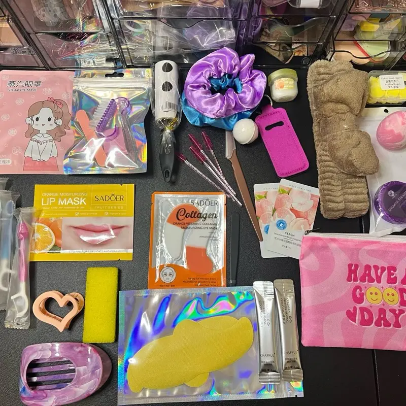 Accessories bundle - random draw 25 items
