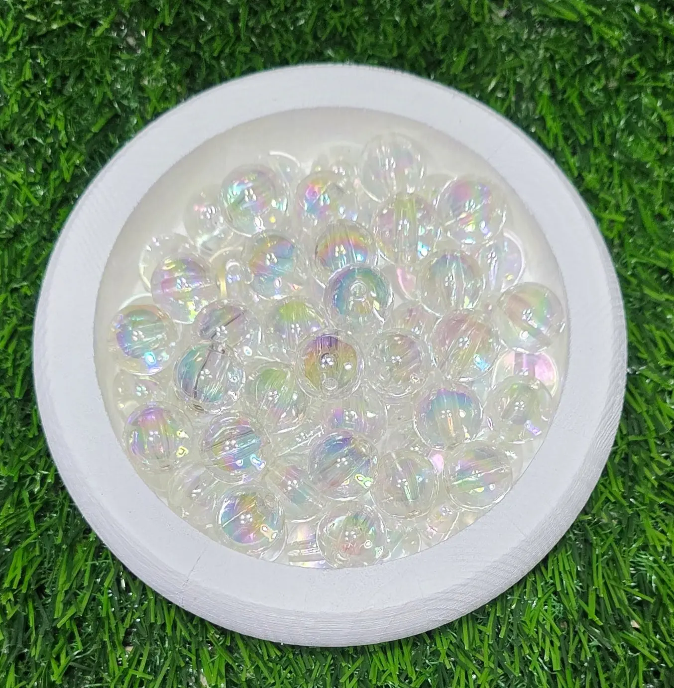 16mm Clear Iridescent Acrylic Beads – 5 Pack