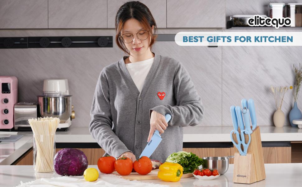 ELITEQUO 8 Piece Knife Set with Blue Ceramic Coated Blades, Stylish Wooden Block & 8 Inch Sharpener - Elegant Kitchen Knife Block for Modern Culinary Excellence