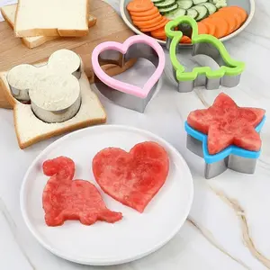 4 set Stainless Steel Cartoon Sandwich Cutter Toast Cake Mold Vegetable Slicer Cookie Molds Kitchen Tools, Durable & Easy-To-Use Design, Baking Tools