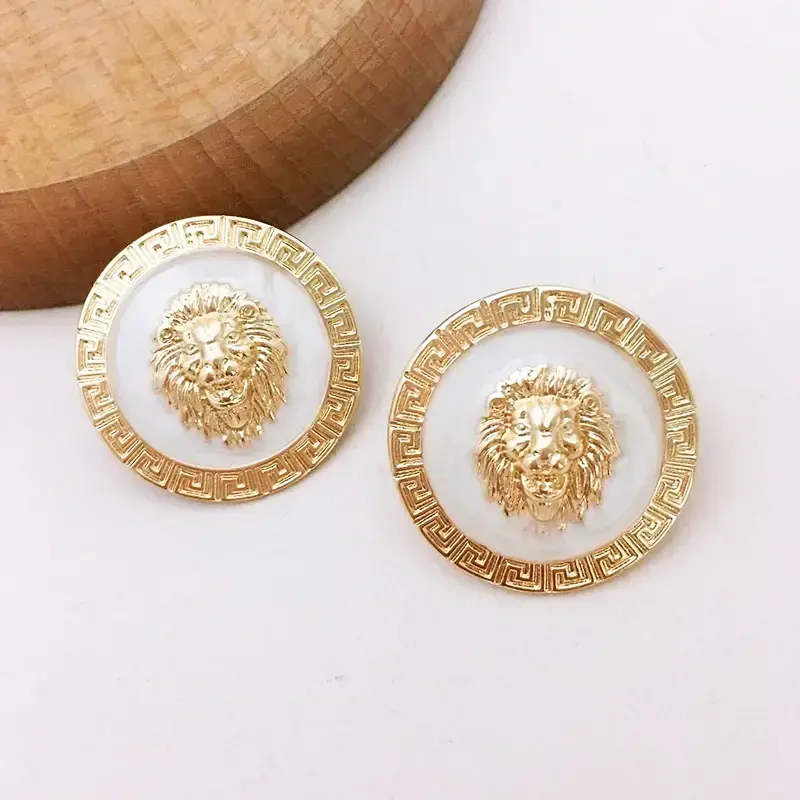 Embossed Pattern Enamel Lion Head Stud Earring for Women Round Earrings Post Hip Hop Exaggerated Earring Jewelry