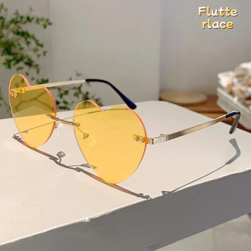 Women’s Heart Shaped Sunglasses, Trendy Casual Fashion Eyewear with Decorative Lenses, Y2K Inspired Cute Summer Accessory, Lightweight Stylish Frames for Beach, Festivals, Travel, Outdoor Activities & Everyday Wear