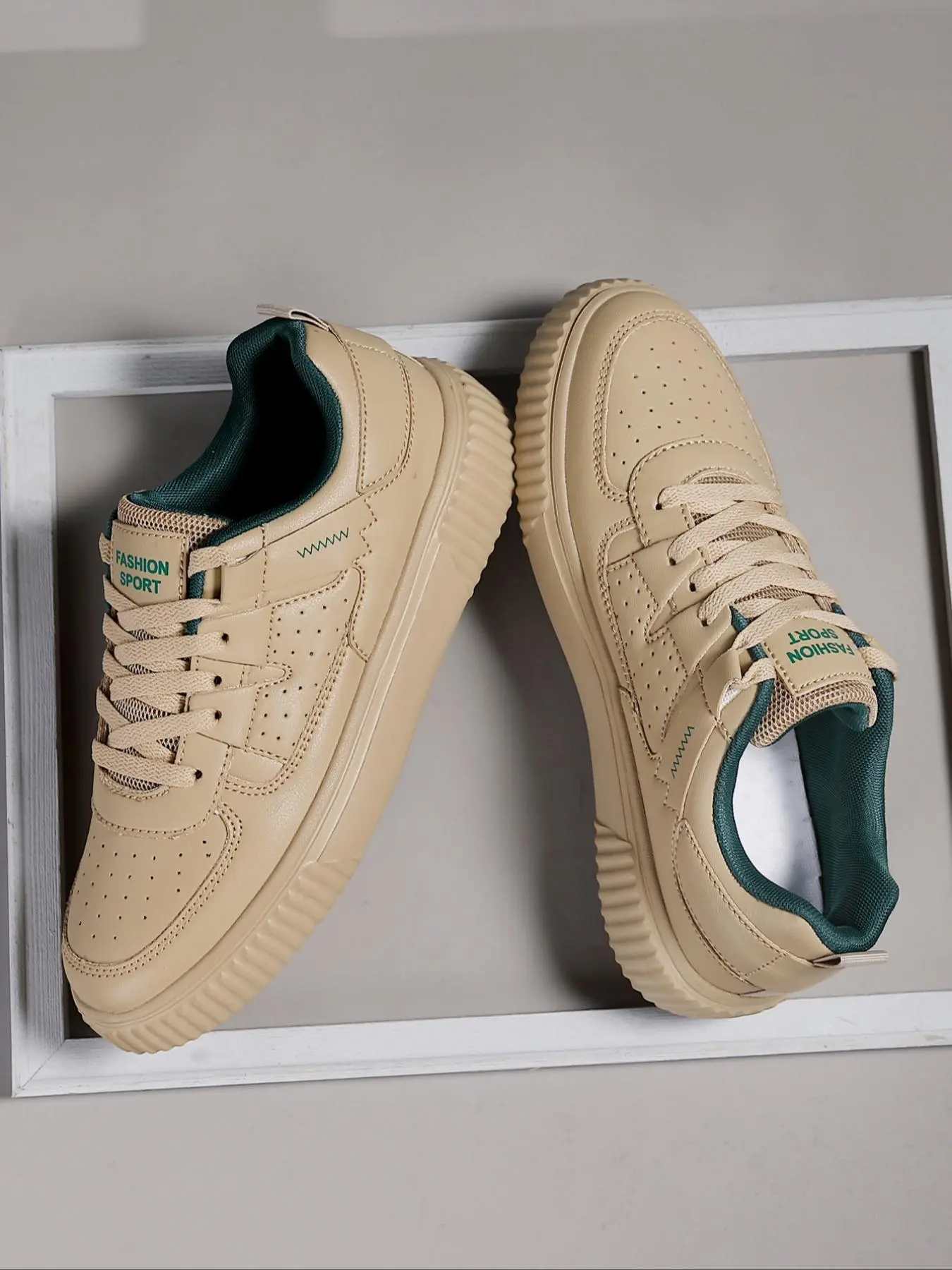 Men's Colorblock Lace Up Low Top Sneakers, Casual Comfortable Breathable Sports Running Shoes, Athletic Running Trainers, Athletic Running Shoes, Trendy Running Shoes, Male All-match Round Toe Shoes for Daily Wear
