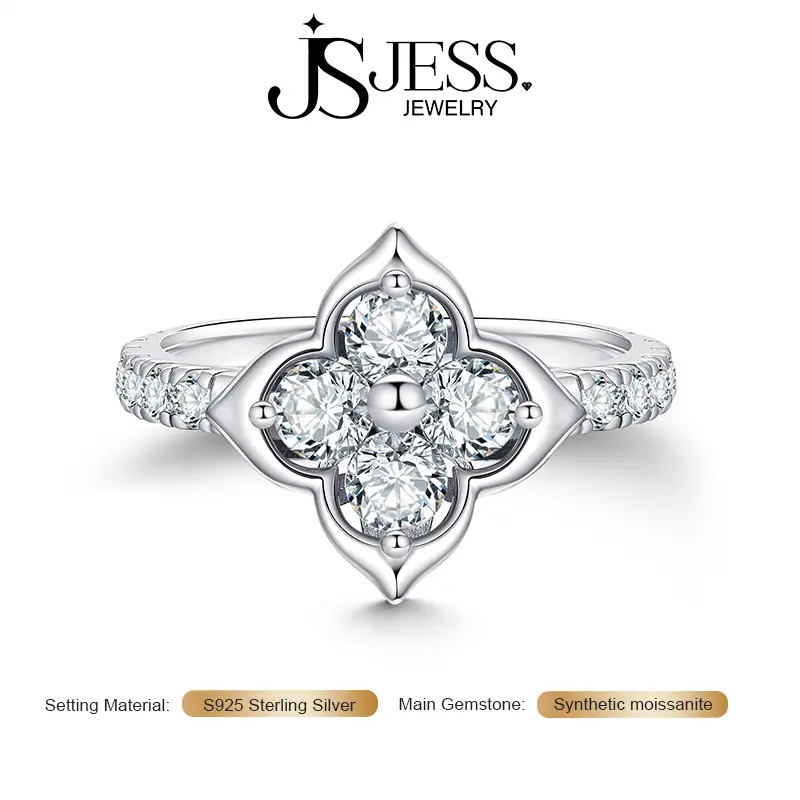 Women's Classic 4 Leaf Clover Clover Shape 1.2CT 4MM*4MM Round Moissanite Ring - Platinum-Plated 925 Sterling Silver Luxury Wedding Promise Ring for Females