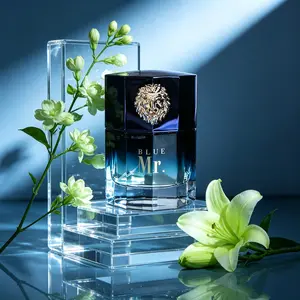 Men's perfumeMen's light perfume, with a fresh fragrance. It has an elegant and delicate scent, making it perfect for dates. This is a high-end product, filled with romantic atmosphere, while also possessing masculine characteristics.