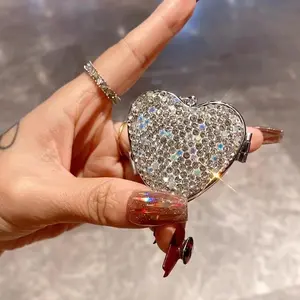 Heart-Shaped Pill Organizer, Portable Multi-Functional Storage Box, Creative Small Item Holder, Hanging Design, Artificial Rhinestone Decor, Portable Vitamin Organizer, Supplement Organizer, Vitamin Dispenser