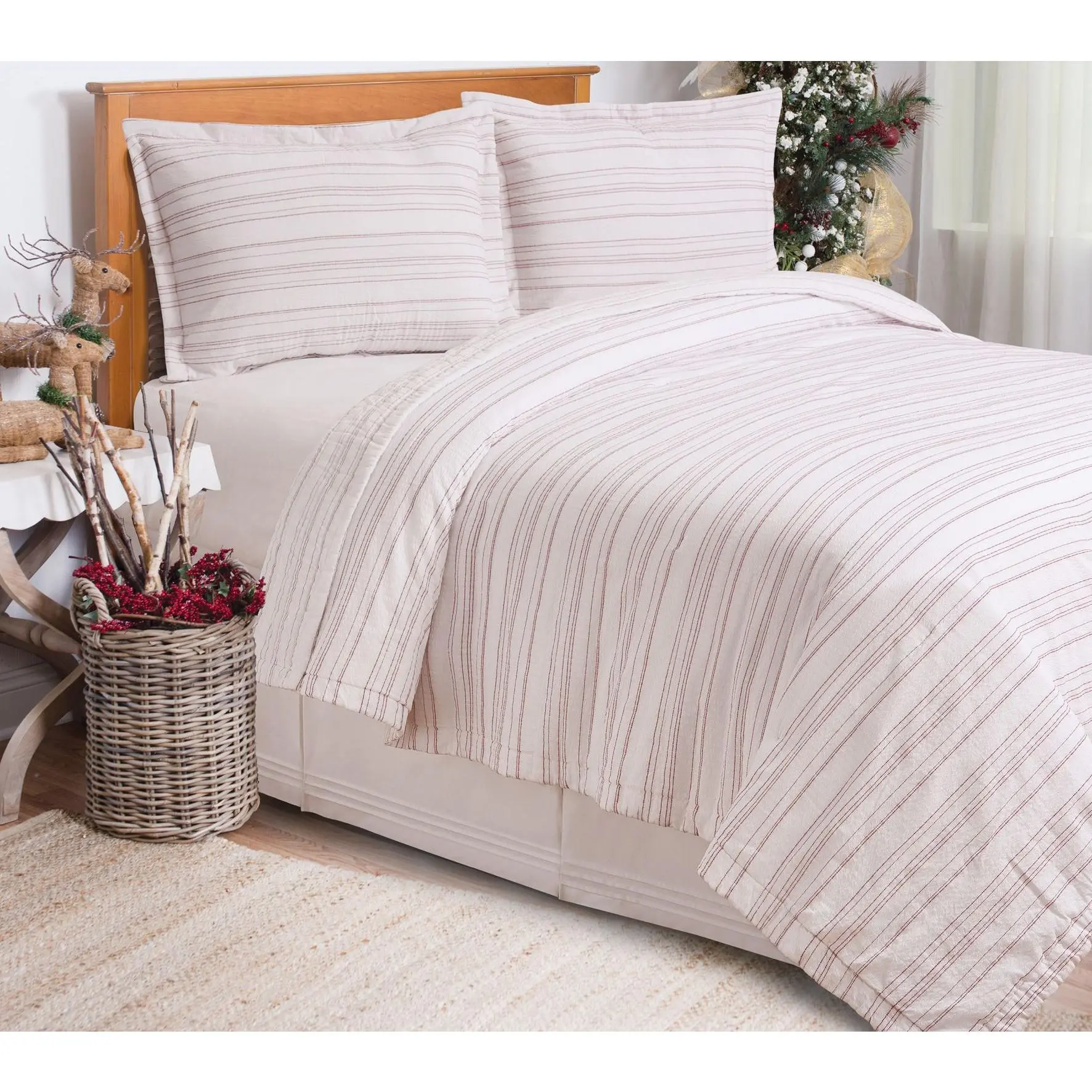 C&F Home Dotted Seersucker King Quilt Set