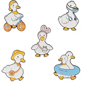 Lovely Animal Enamel Pins Set - Cartoon Cat Frog Dog Duck Brooches Badges Brooches for Backpack Hat Bag, Gifts for Friends Family