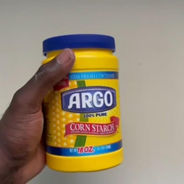Argo 100% Pure Corn Starch 16 oz Box for Cooking Baking Thickening Gluten Free Non GMO Grain Flour Substitute Made in USA Stay Fresh Container - Bake Cupcake Dessert
