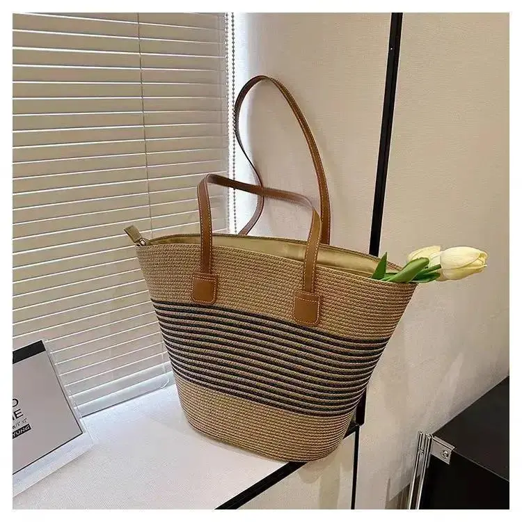 Women's Straw Woven Large-Capacity Beach Tote - Lightweight Handmade Crossbody Bucket Shoulder Bag for Vacation, Travel, Daily Use, Female, Straw/Bamboo