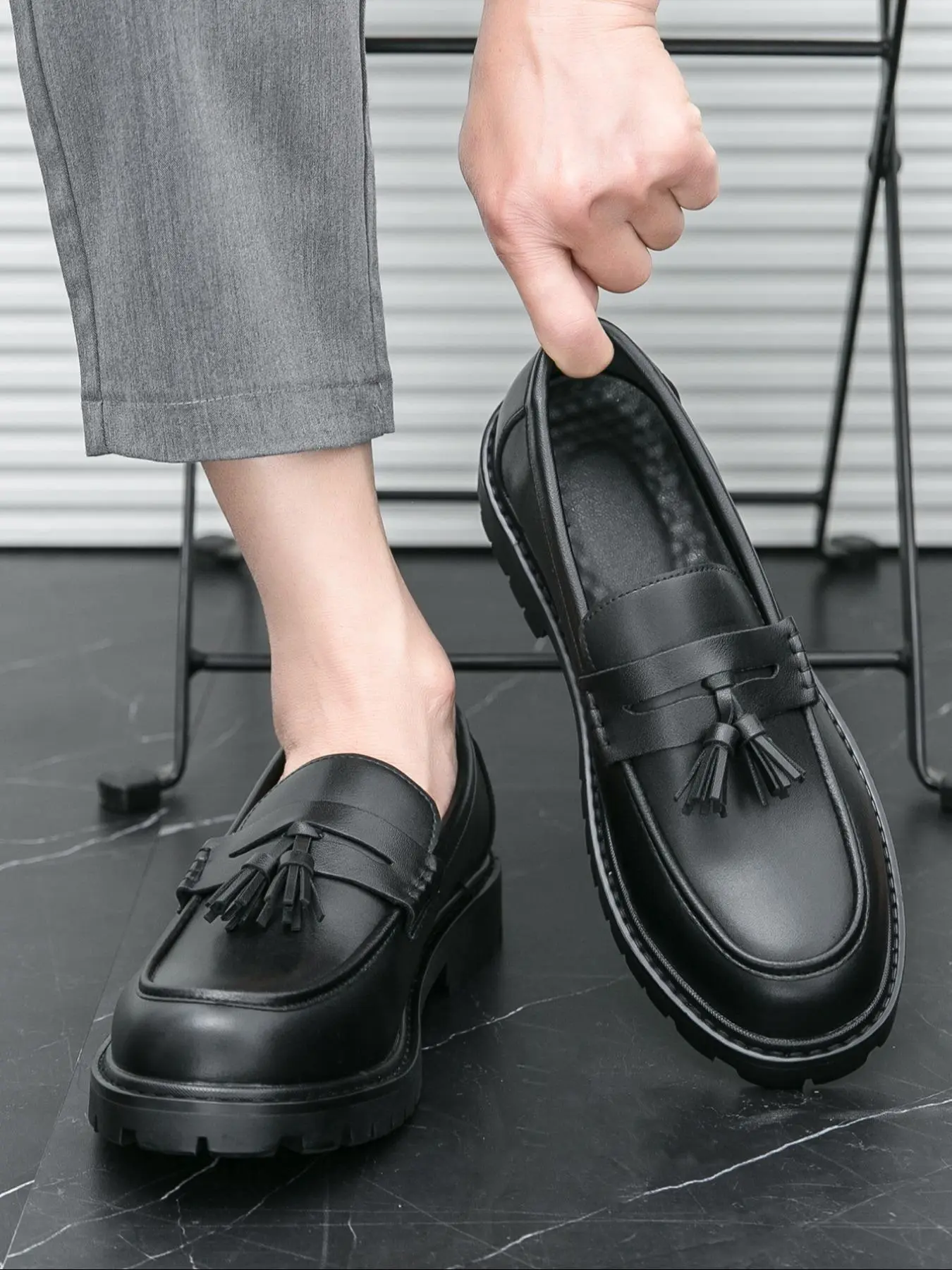 Men's Business Formal Style Solid Color Tassel Decorated Loafers, Round Toe Footwear, Fashionable Casual Comfortable Shoes for Daily Wear, Lightweight Breathable Shoes for All Seasons, Boy